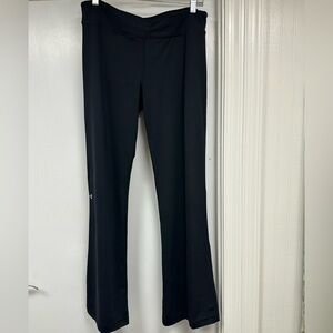 Under Armour women’s flared pants, semi fitted. size large